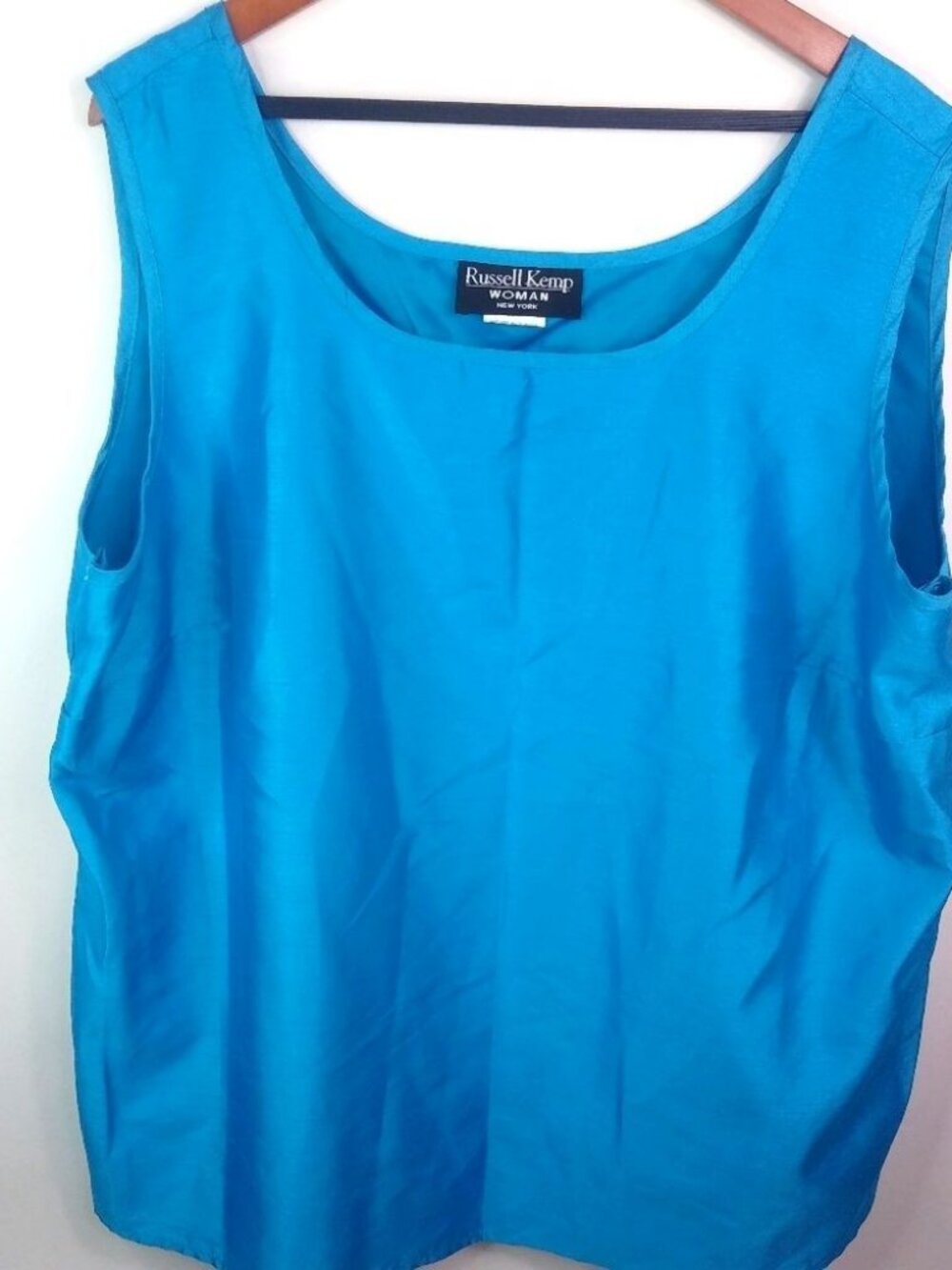 Russell Kemp 26W Turquoise Blue Shell Top Plus